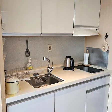 Hongdae Residence-5 1Min From Hongik Uni Station Exit #1 Seoul Exterior photo