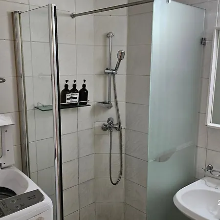 Hongdae Residence-5 1Min From Hongik Uni Station Exit #1 Seoul Exterior photo